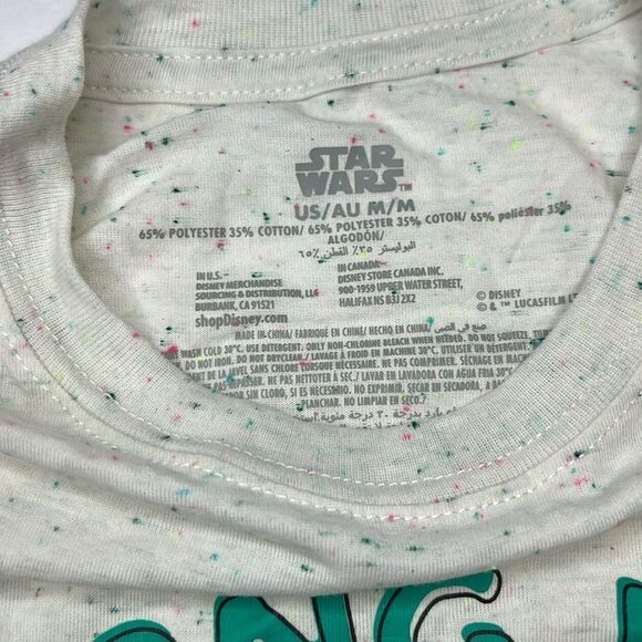 Star Wars Cream Green Baby Yoda Strong with the Force Graphic Tee Size S M L XXL - Picture 11 of 15
